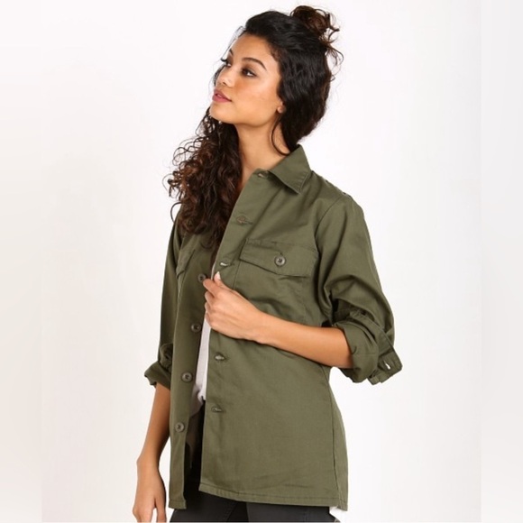 a.n.a Jackets & Blazers - a. n. a Army Green Women’s Button Up Shirt Jacket Size Small NWT